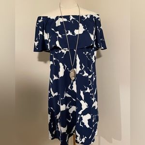Off shoulder dress, floral‎ blue & white L NWT